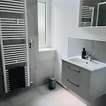 Nah Wohnen In شقة *